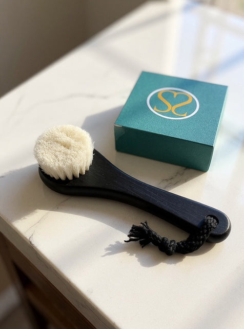 Facial Dry Brush